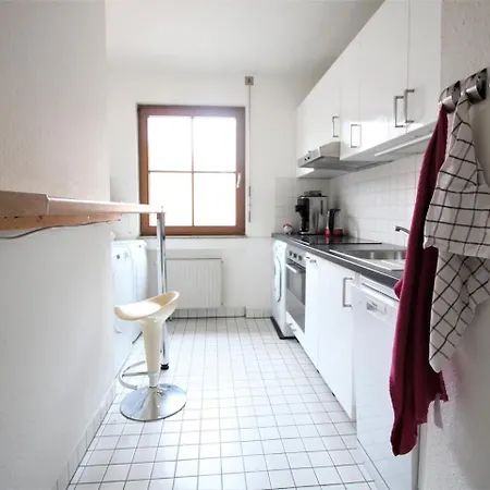 Privatunterkunft Privat-zimmer - Ohne Fenster -